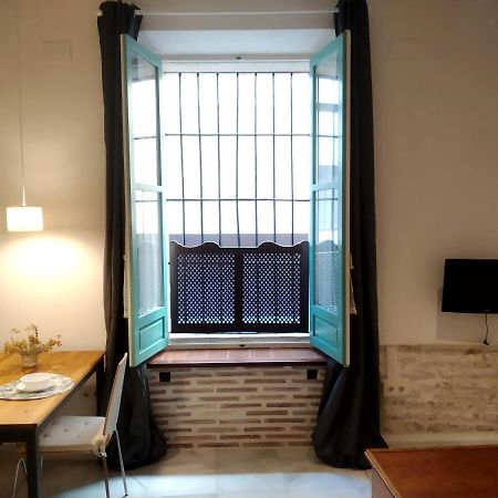 Apartamento Detrás de La Palma Sevilla Exterior foto